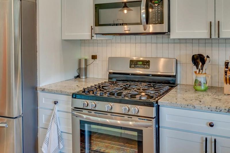 Furnished Finder property 396725_1 photo 16