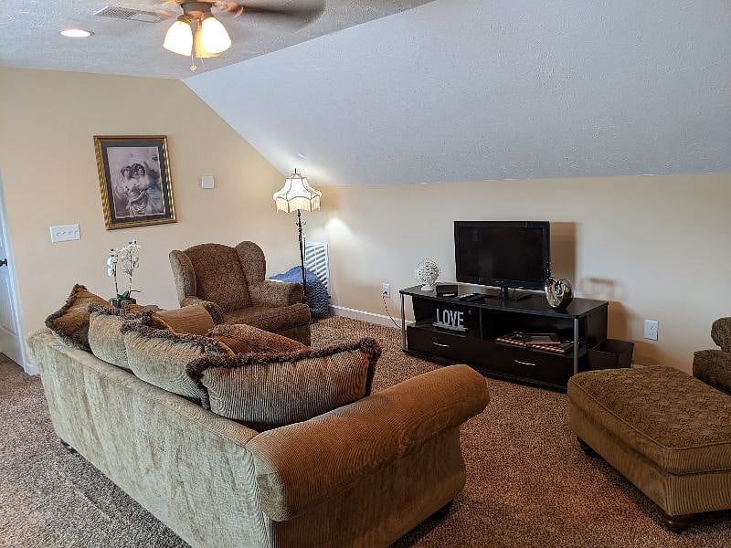 Furnished Finder property 396757_1 photo 3