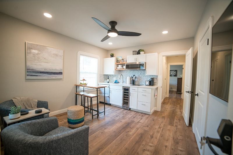 Furnished Finder property 396767_1 photo 8