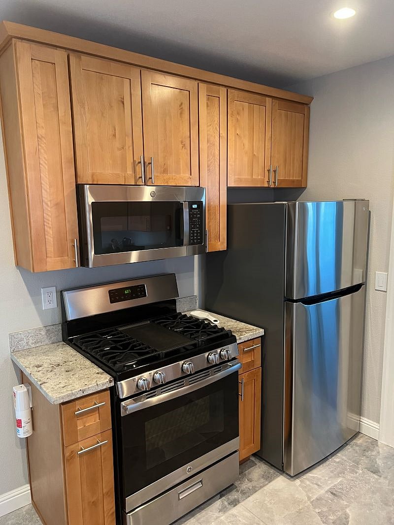 Furnished Finder property 396767_2 photo 11