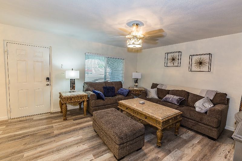 Furnished Finder property 396867_1 photo 3