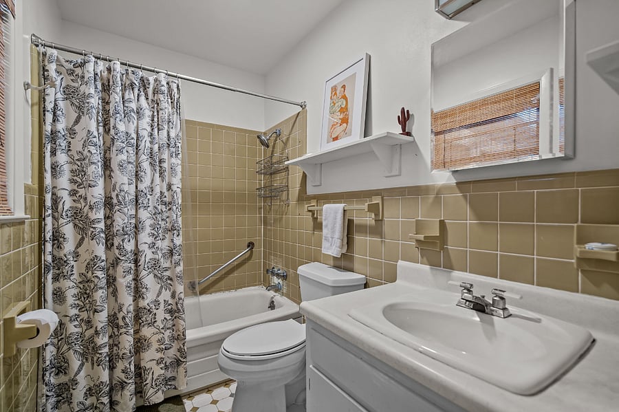 Furnished Finder property 396889_1 photo 13