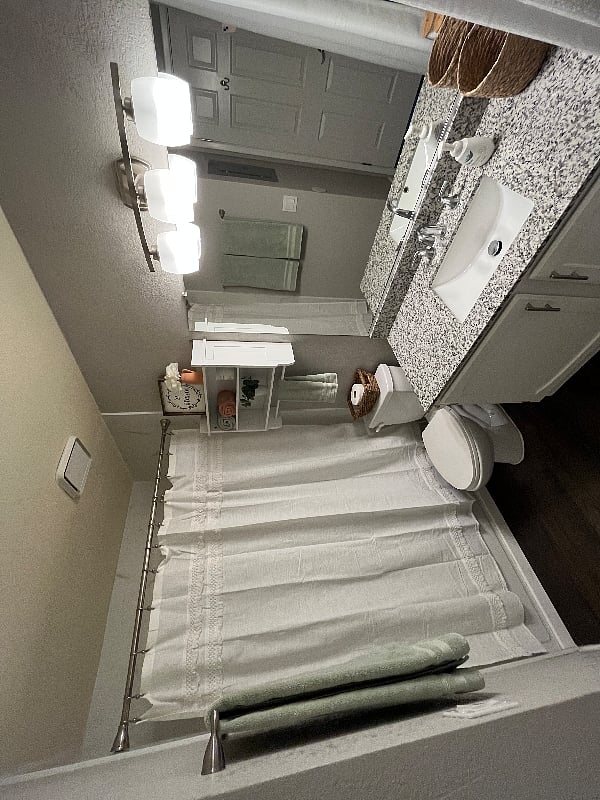 Master bathroom.