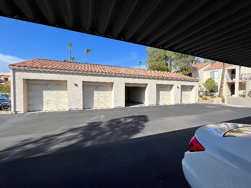 Over-sized single car garage