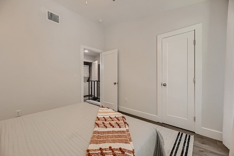 Furnished Finder property 396996_1 photo 17
