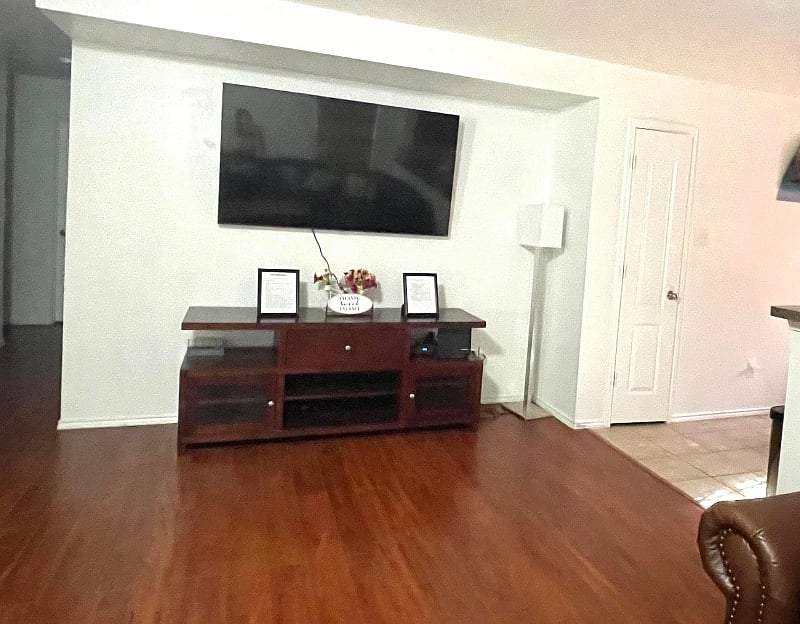 Furnished Finder property 397004_1 photo 4