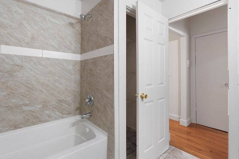 Furnished Finder property 397049_1 photo 15