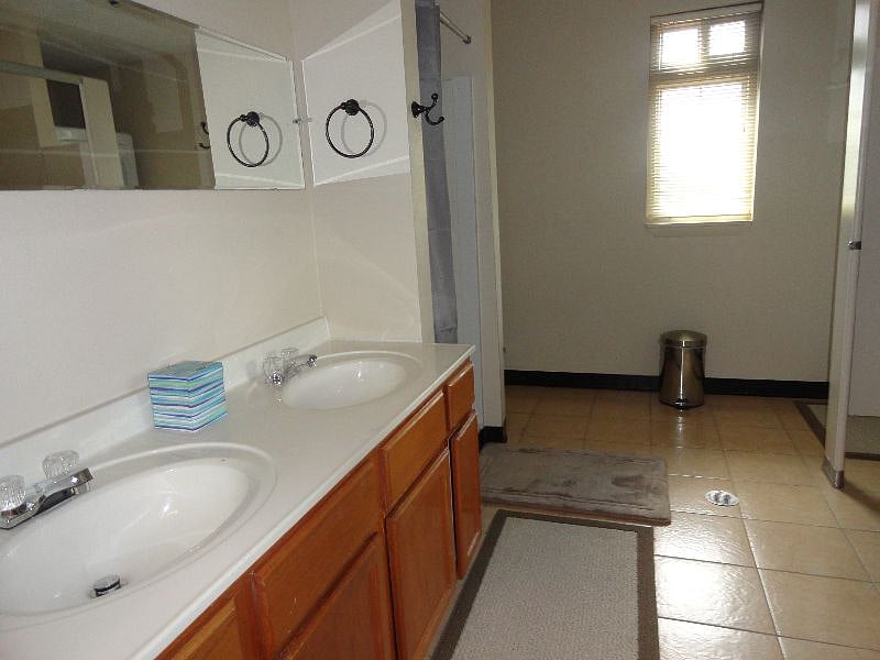 Furnished Finder property 397157_1 photo 11