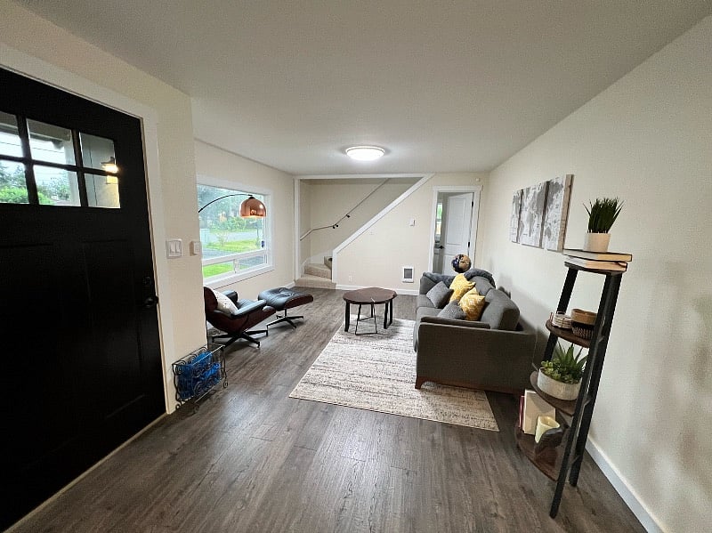 Shared living space, Front Door