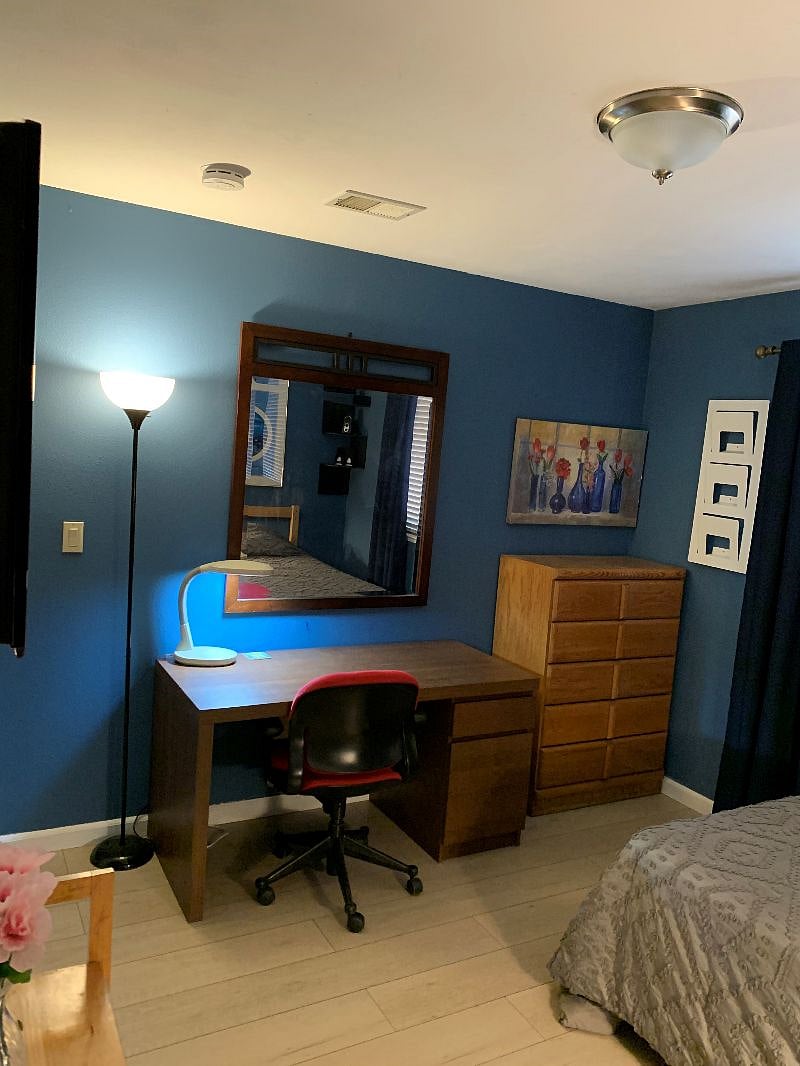 (Downstairs) bedroom #2