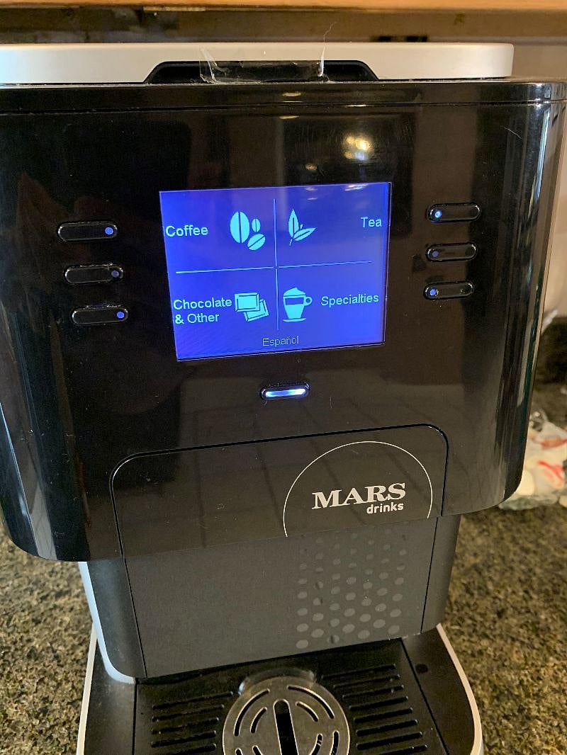 Free coffee/chocolate/tea in 40 seconds.
Latte/cappuccino takes less than 2 minute.