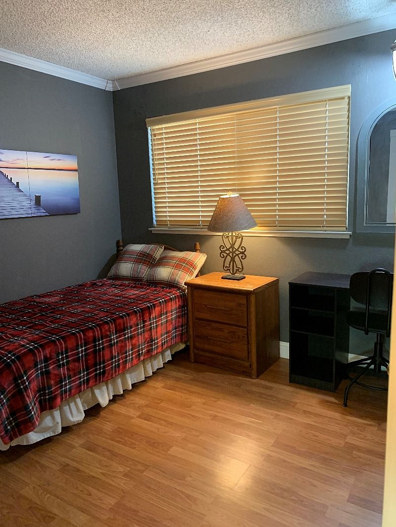 (Upstairs) room #5