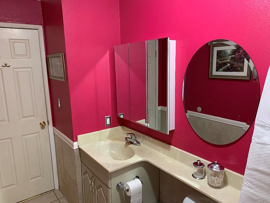 (Downstairs) Restroom 5 (MB suite #1)