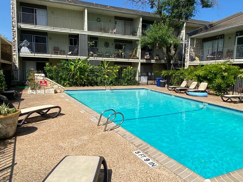 Furnished Finder property 397254_1 photo 25