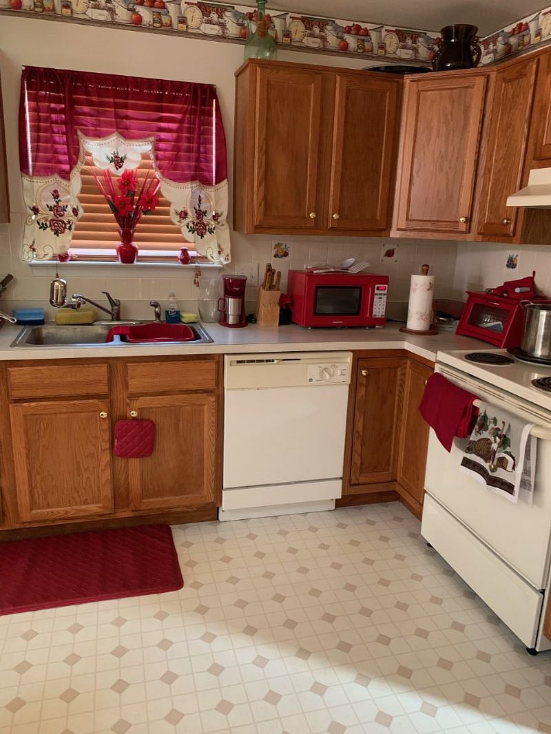 Furnished Finder property 397287_1 photo 12
