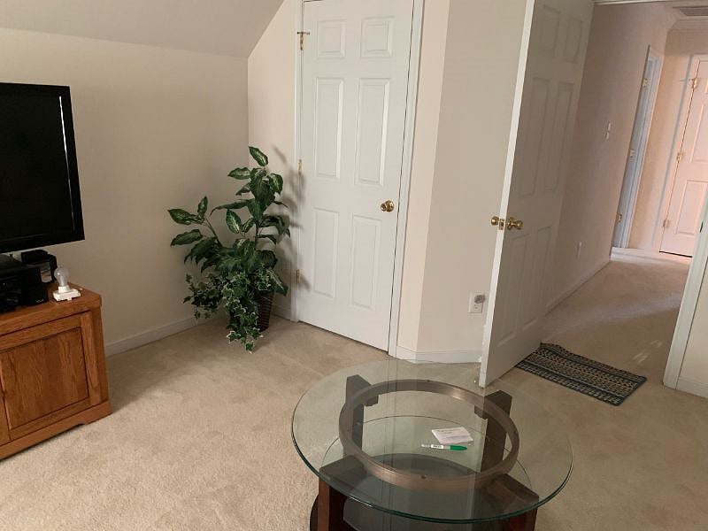 Furnished Finder property 397287_2 photo 5