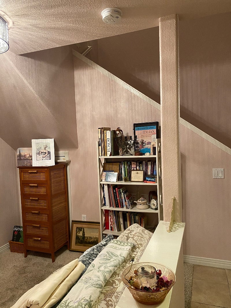 Second small room (sleeping area)