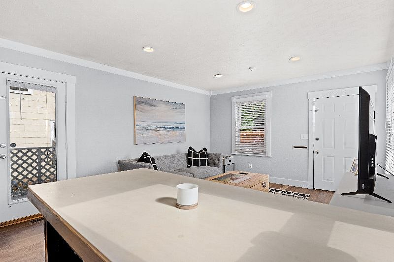 Furnished Finder property 397295_1 photo 13