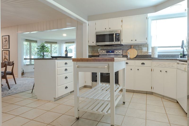 Furnished Finder property 397325_1 photo 11