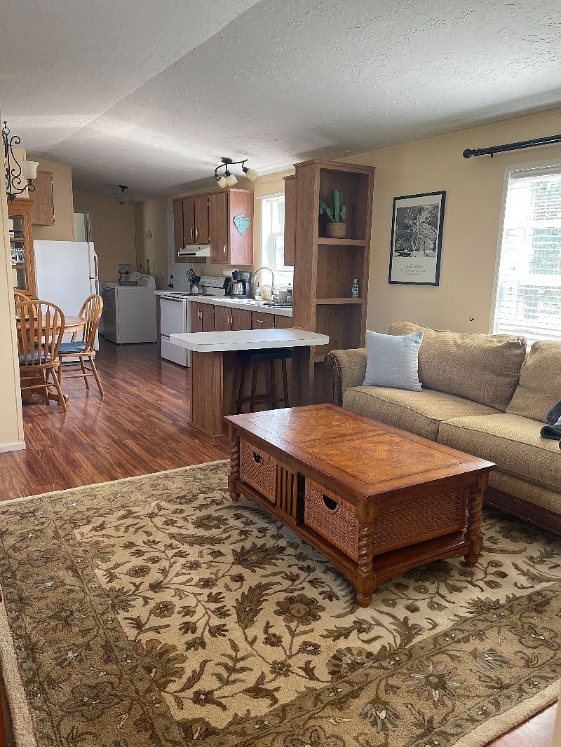 Furnished Finder property 397365_1 photo 8
