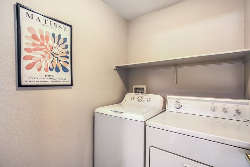 Furnished Finder property 397415_1 photo 13