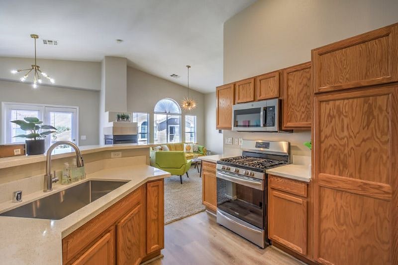 Furnished Finder property 397415_1 photo 12