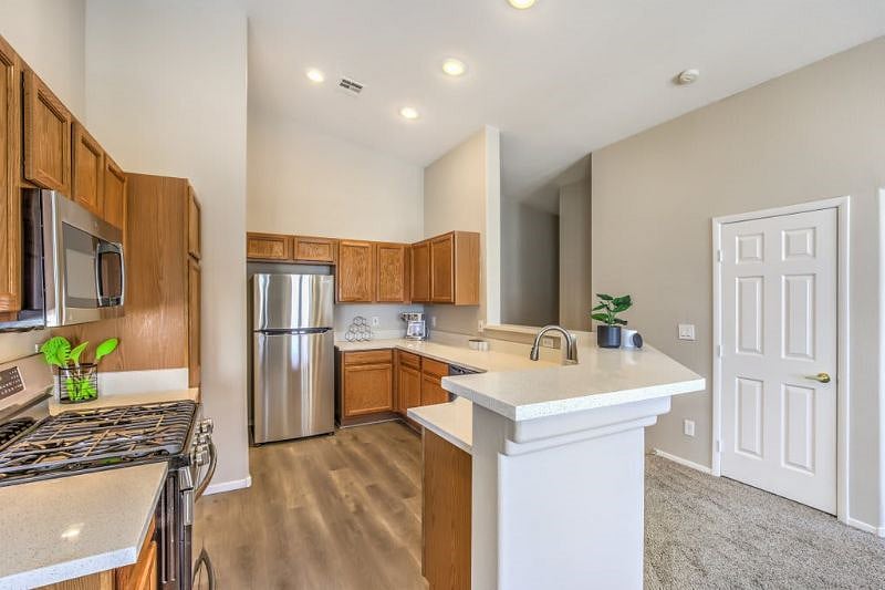 Furnished Finder property 397415_1 photo 4