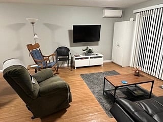 Furnished Finder property 397458_1 photo 9