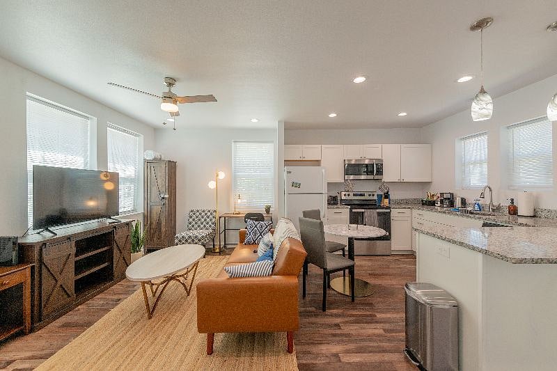 Furnished Finder property 397497_1 photo 14