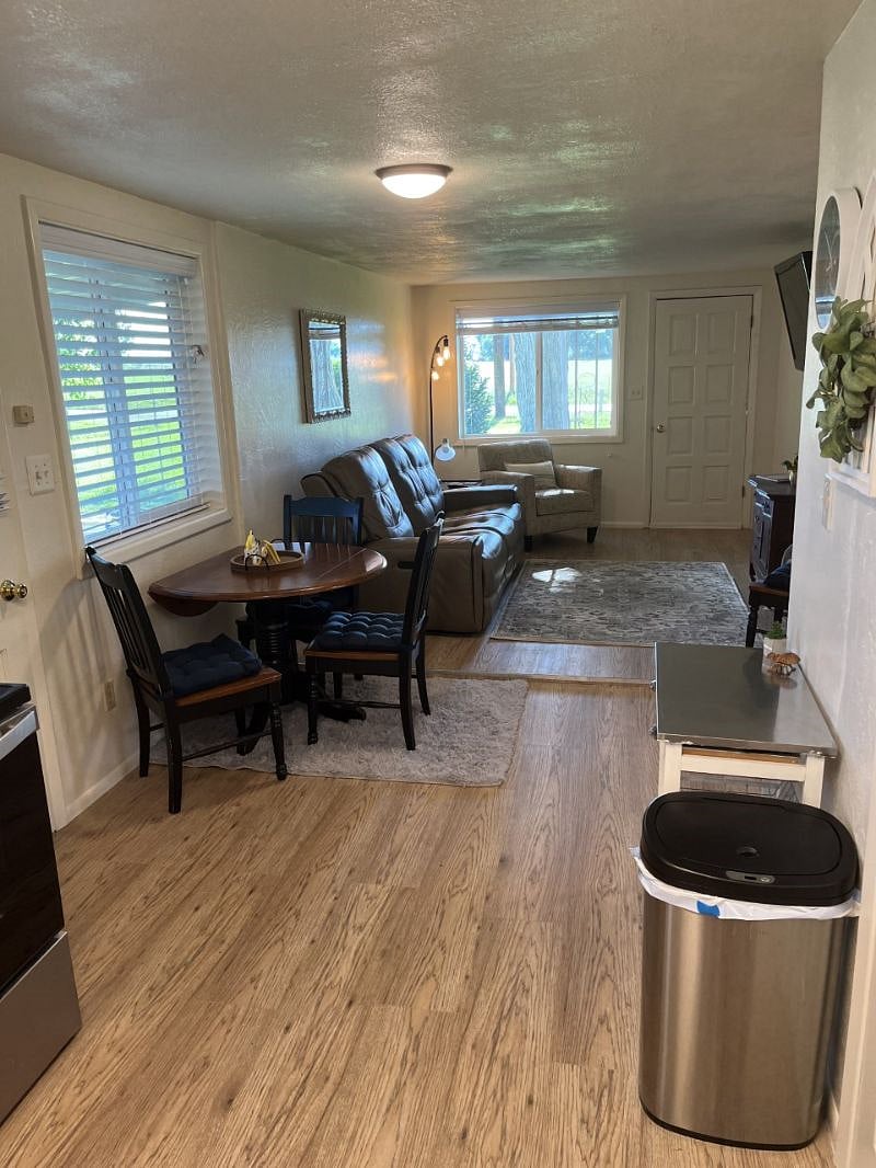 Furnished Finder property 397748_1 photo 10