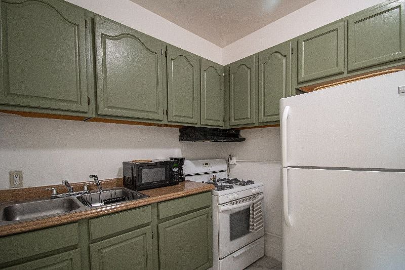 Furnished Finder property 397773_1 photo 10