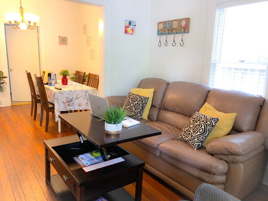 Living room with adjustable top perfect for your laptop