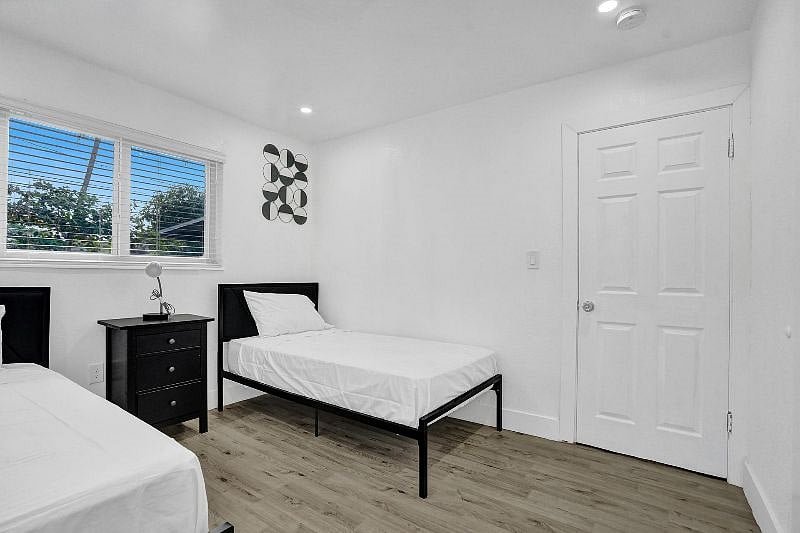 Furnished Finder property 397858_1 photo 17
