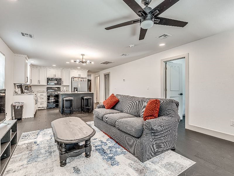 Furnished Finder property 397877_1 photo 4