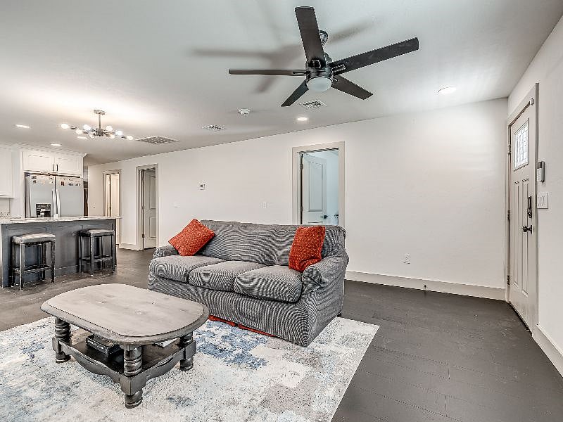 Furnished Finder property 397877_1 photo 5