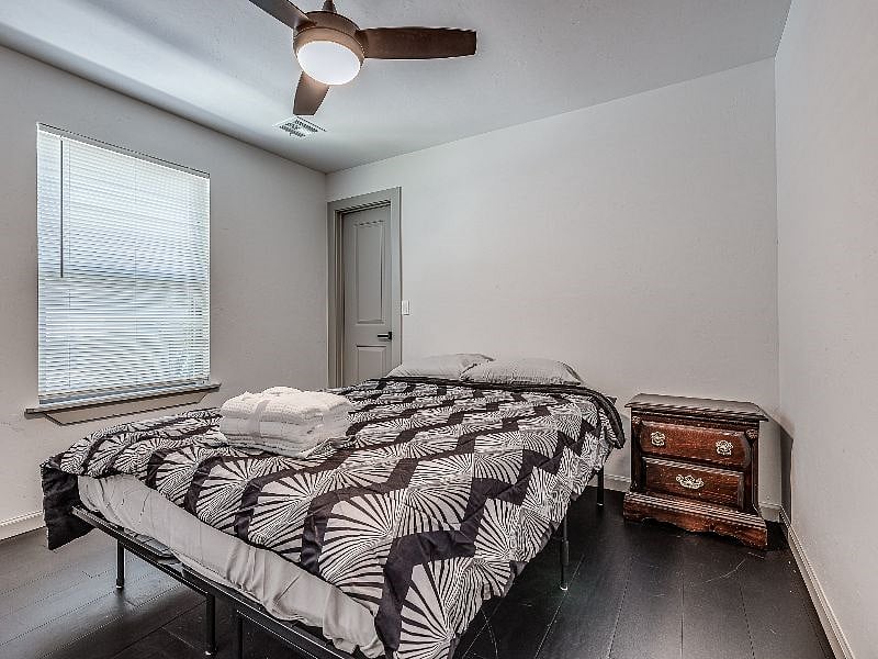 Furnished Finder property 397877_1 photo 7