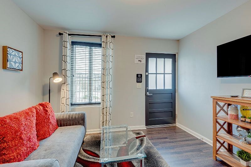 Furnished Finder property 397888_3 photo 7