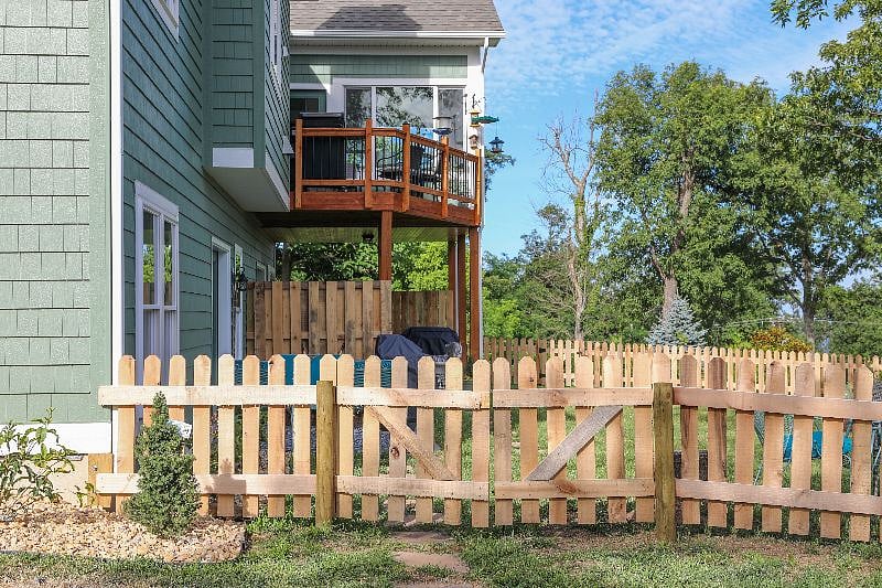 Fenced Yard for Privacy & area for your dog.