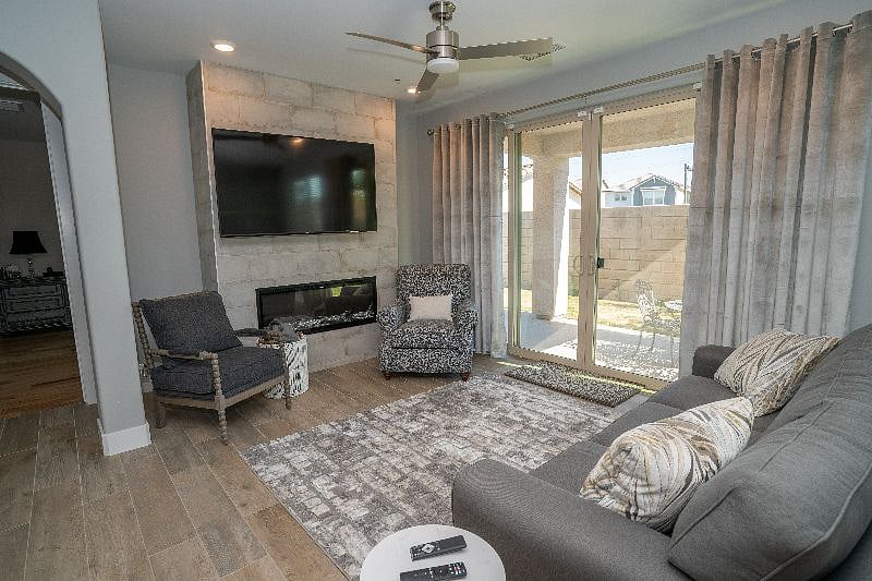 Furnished Finder property 397951_1 photo 7