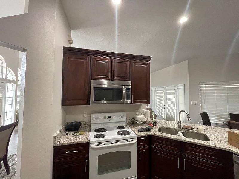 Furnished Finder property 397969_1 photo 26