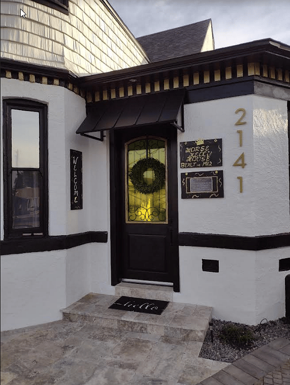 Main common front door for units C and D