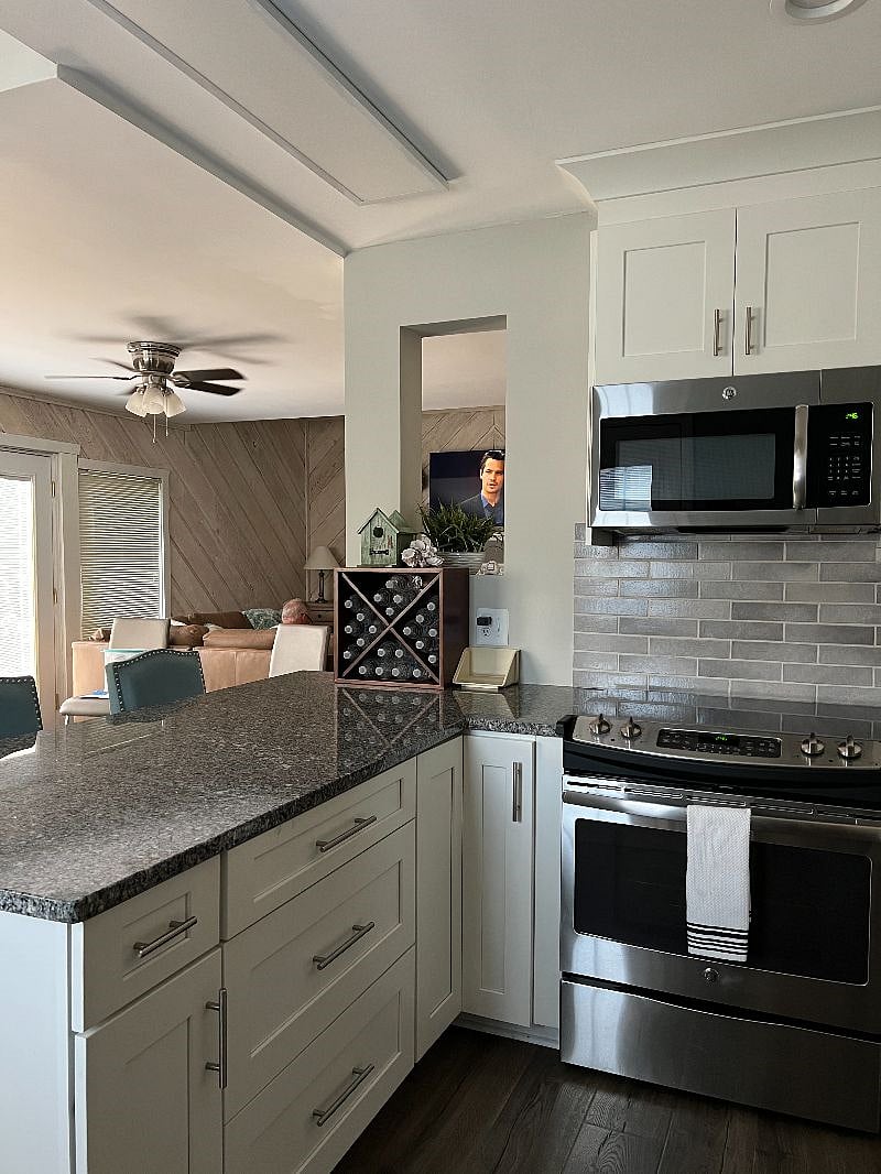 Furnished Finder property 398007_1 photo 4