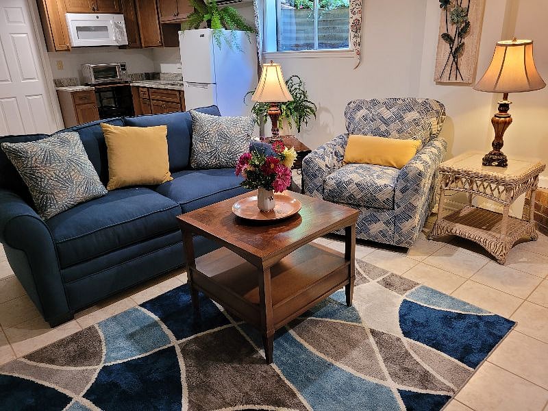 Furnished Finder property 398035_1 photo 3
