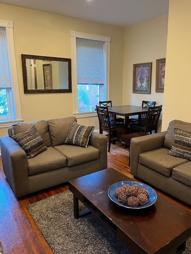 Living Room - Center