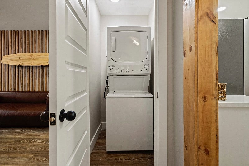 House 3- Black Pearl- Washer/Dryer