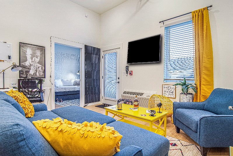 Furnished Finder property 398073_1 photo 3