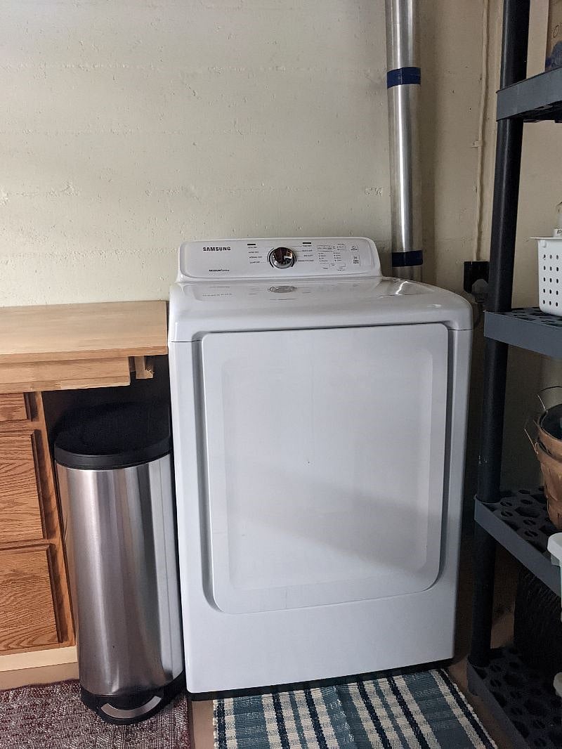 Shared washer and dryer.