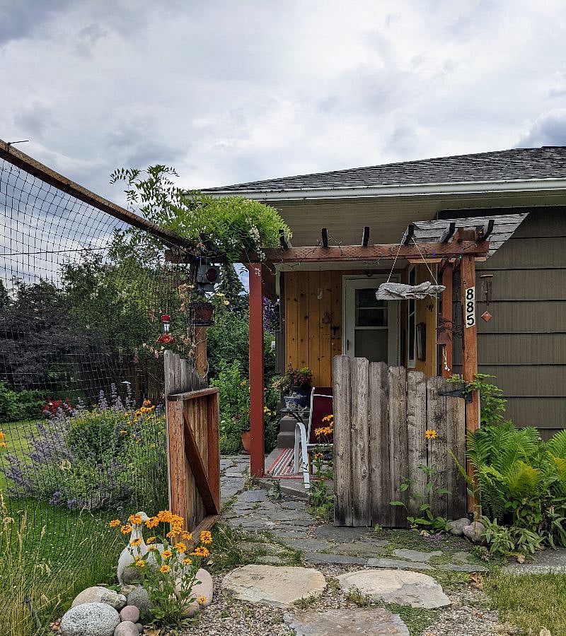 Gate entrance into home.