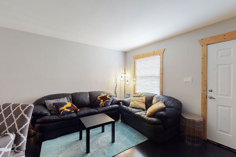 Furnished Finder property 398129_1 photo 3