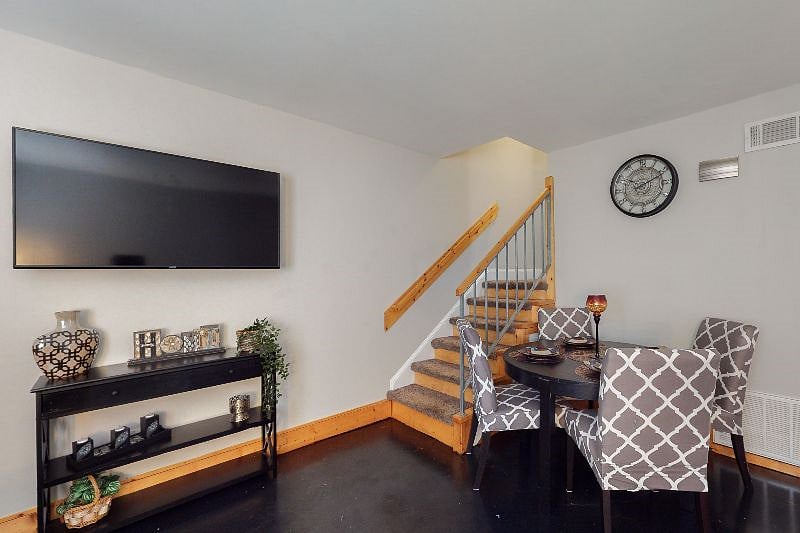 Furnished Finder property 398129_1 photo 5